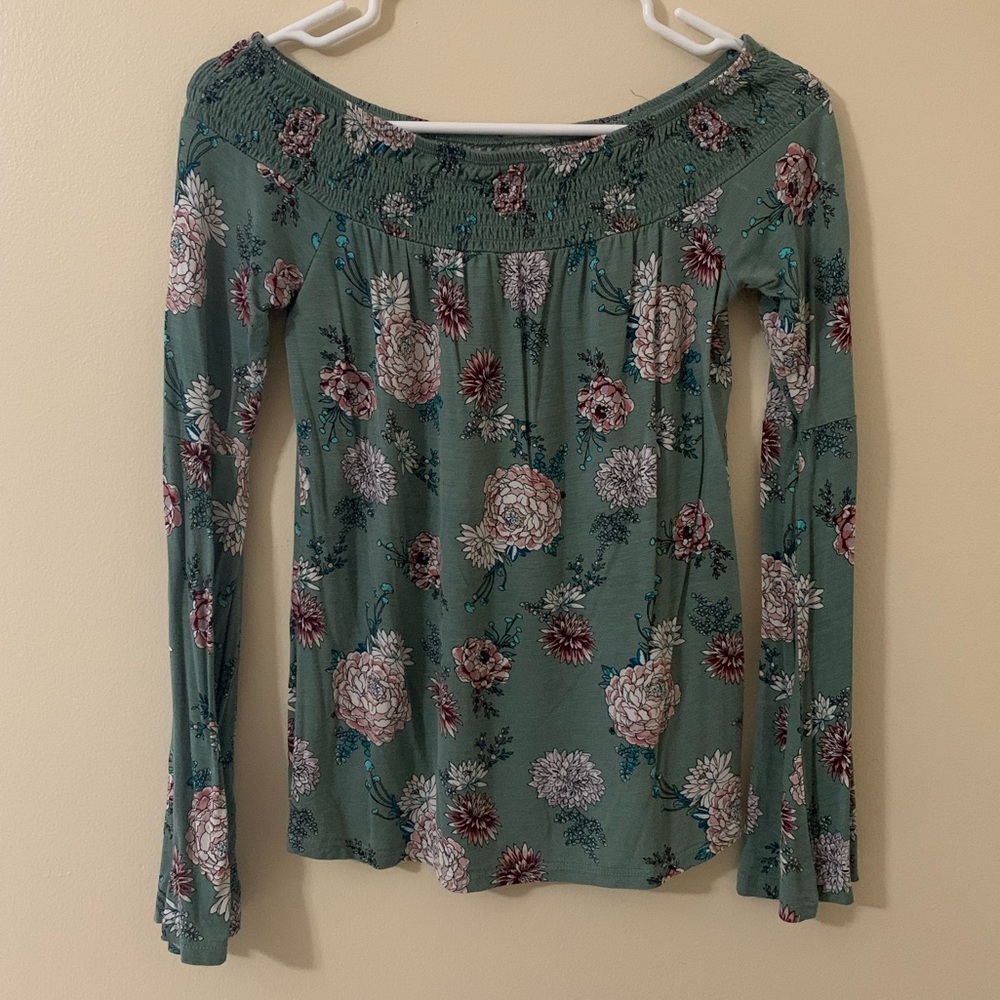 Ultra Flirt off the shoulder top, size XS
